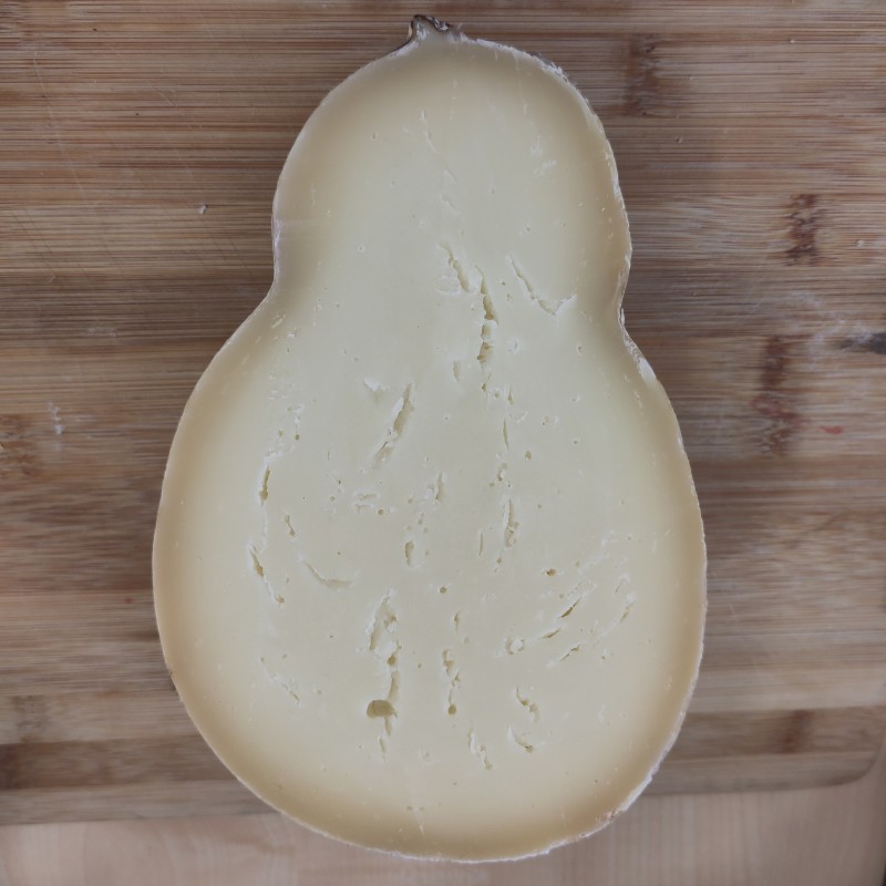 Metà Caciocavallo Stagionato in Grotta 5-6 Mesi | DaMati Artigianale